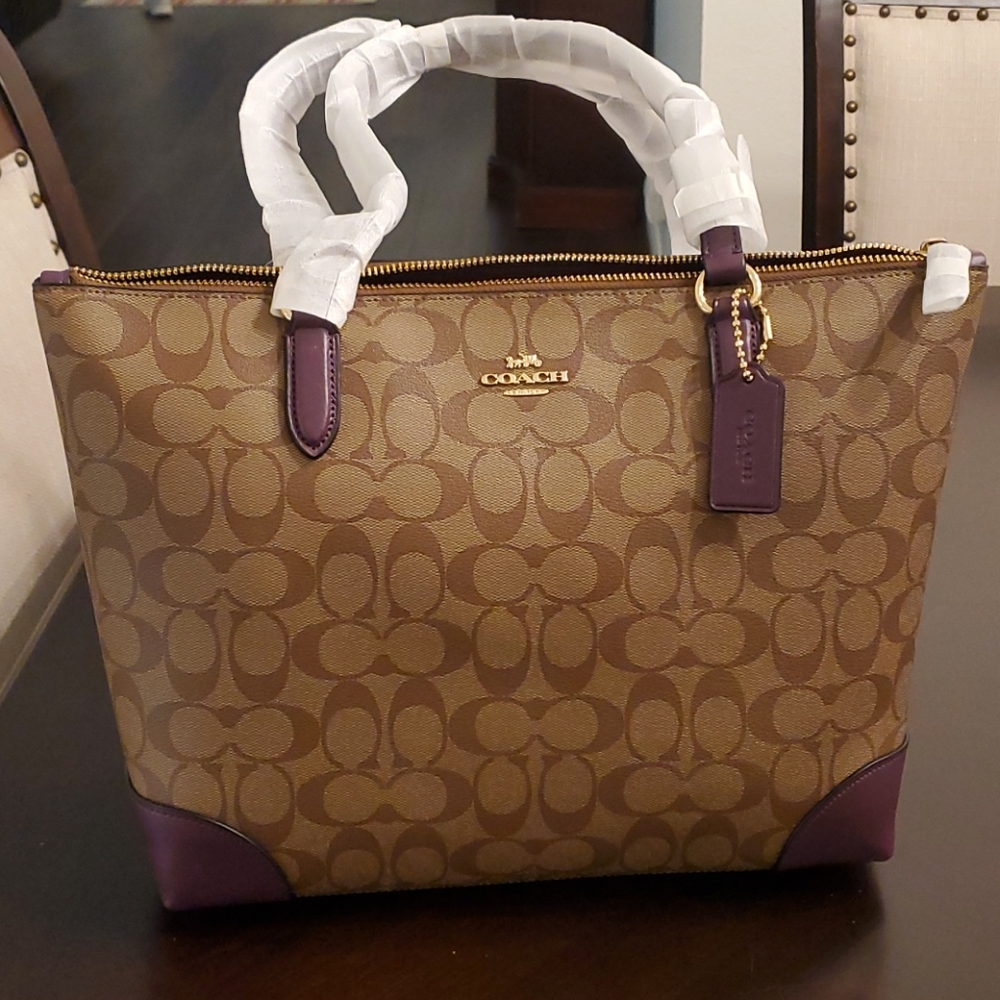 Coach Signature Zip Tote: Color: Khaki/Blackberry
